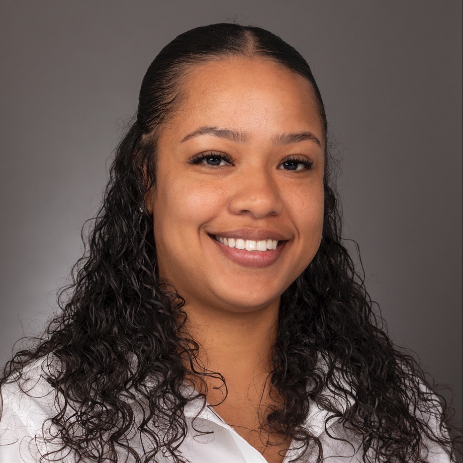 Tiana Gary (Service Advisor)